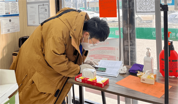 西咸新区沣西新城:你护我周全 我予你温暖